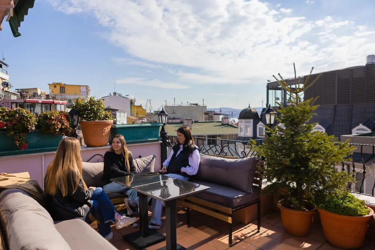 Agora Hostel Istanbul